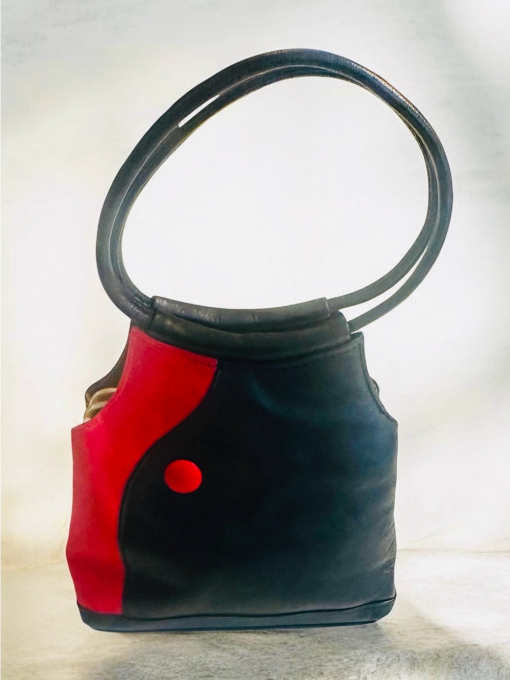 Vintage Black & Red Women's Leather Shoulder Bag
